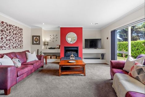 Photo of property in 240 Three Oaks Drive, Dairy Flat, Albany, 0794