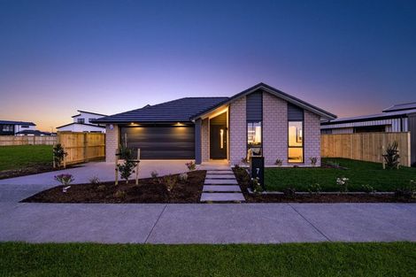 Photo of property in 7 Kaitiaki Drive, Clarks Beach, 2122