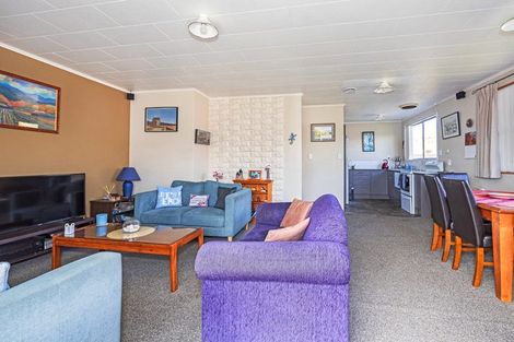 Photo of property in 8b Kenilworth Road, Oamaru North, Oamaru, 9400