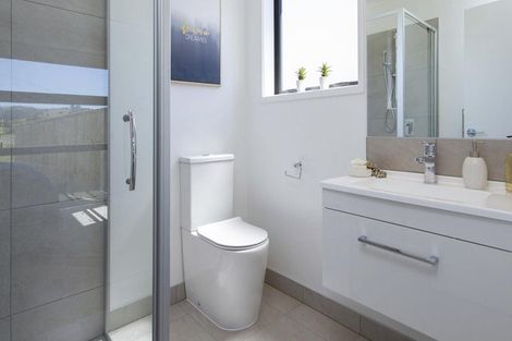 Photo of property in 15 Manatika Road, Karaka, 2124