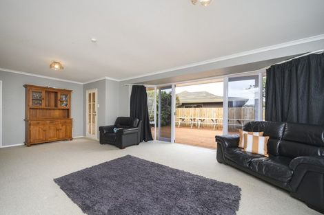 Photo of property in 23 Humphries Place, Awapuni, Palmerston North, 4412