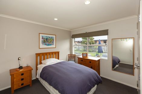 Photo of property in 37 Consort Close, Paraparaumu Beach, Paraparaumu, 5032