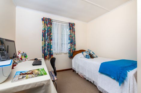 Photo of property in 14 Binsted Road, New Lynn, Auckland, 0600