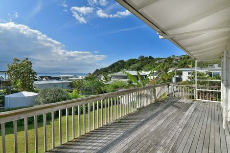 Photo of property in 34 De Luen Avenue, Tindalls Beach, Whangaparaoa, 0930