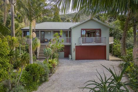 Photo of property in 19 Grange Road, Hahei, Whitianga, 3591