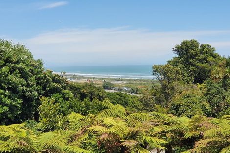 Photo of property in 26 Stanton Crescent, Karoro, Greymouth, 7805