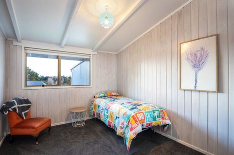 Photo of property in 21 Cumberland Street, Merrilands, New Plymouth, 4312