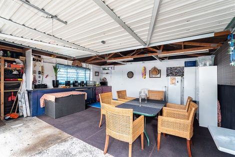 Photo of property in 16 Glen Road, Ranui, Auckland, 0612