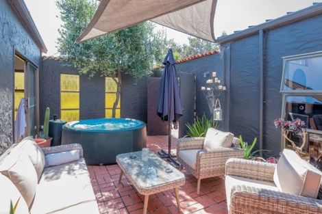 Photo of property in 86 Field Way, Waikanae Beach, Waikanae, 5036