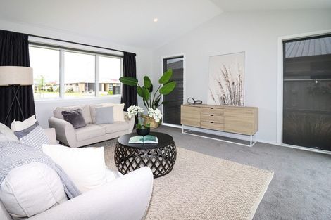 Photo of property in 28 Feist Street, Carterton, 5713