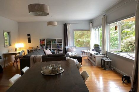 Photo of property in 34 Sandown Road, Rothesay Bay, Auckland, 0630