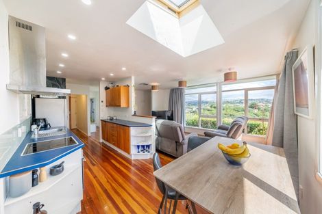 Photo of property in 61 Mana View Road, Paremata, Porirua, 5026