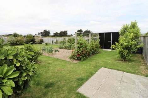 Photo of property in 28 Feist Street, Carterton, 5713