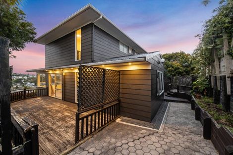 Photo of property in 1/43 Shanaway Rise, Hillcrest, Auckland, 0627