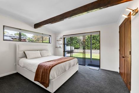 Photo of property in 76a Paynters Avenue, Strandon, New Plymouth, 4312