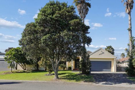 Photo of property in 44 Santa Barbara Drive, Papamoa Beach, Papamoa, 3118