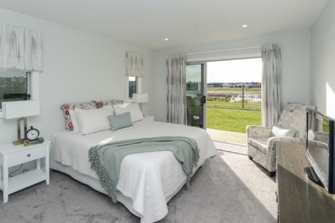 Photo of property in 33 Aparima Place, Awatoto, Napier, 4110