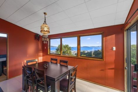 Photo of property in 117 Dowse Drive, Maungaraki, Lower Hutt, 5010