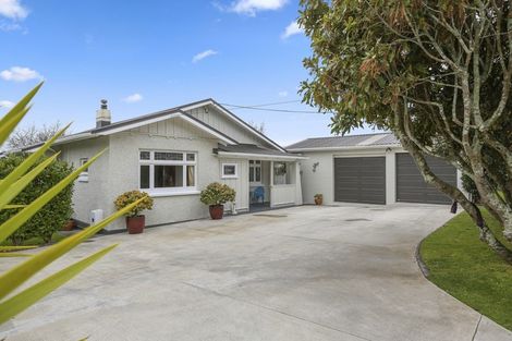 Photo of property in 28 Dorset Avenue, Westown, New Plymouth, 4310