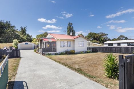 Photo of property in 18 Ahuru Street, Marton, 4710