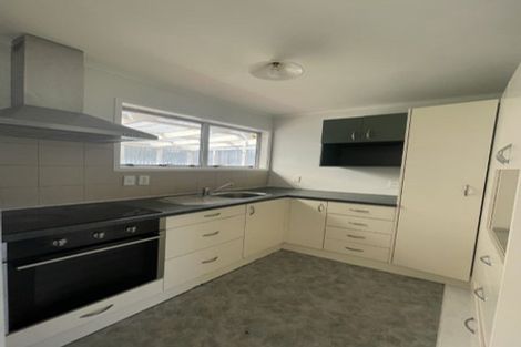 Photo of property in 90 Oriel Avenue, Tawa, Wellington, 5028