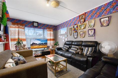 Photo of property in 63 Hepburn Road, Glendene, Auckland, 0602