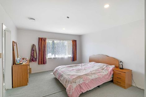 Photo of property in 16b Roick Parade, Glen Eden, Auckland, 0602
