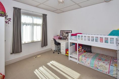 Photo of property in 27 Kenderdine Road, Papatoetoe, Auckland, 2025