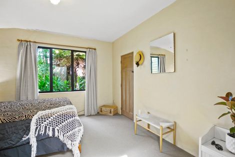 Photo of property in 7-9 Mace Terrace, Oakura, 4314