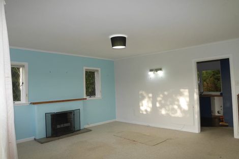 Photo of property in 82 Cluny Road, Plimmerton, Porirua, 5026