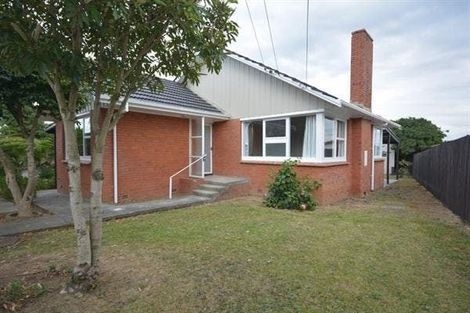Photo of property in 55 Plumley Crescent, Mangere, Auckland, 2022