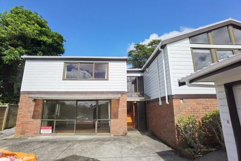 Photo of property in 24 Wheturangi Road, Greenlane, Auckland, 1051