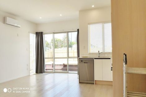 Photo of property in 2 Herekino Street, Westgate, Auckland, 0814