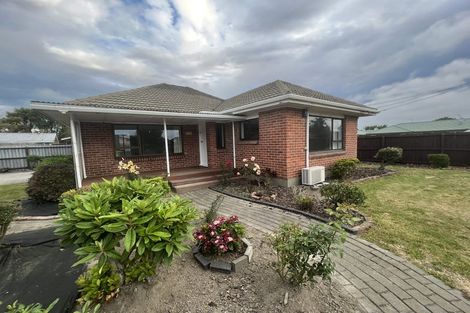 Photo of property in 32 Avonhead Road, Avonhead, Christchurch, 8042