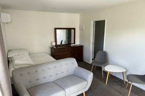 Photo of property in 21 Bale Road, Jacks Point, 9371