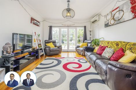 Photo of property in 14 Coronation Road, Mangere Bridge, Auckland, 2022