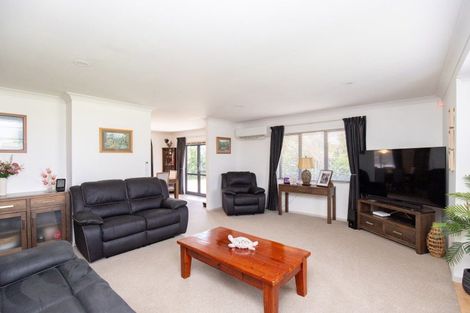 Photo of property in 1 Harris Place, Ngatea, 3503