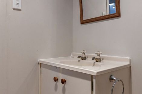 Photo of property in 50 Taupo View Road, Taupo, 3330