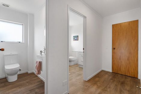 Photo of property in 506 Linton Crescent, Whangamata, 3620