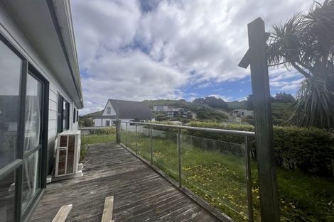 Photo of property in 17 Jasmine Grove, Maungaraki, Lower Hutt, 5010