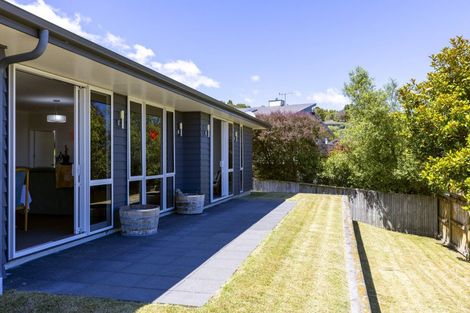Photo of property in 7 Magnolia Rise, Waipahihi, Taupo, 3330