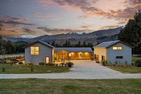 Photo of property in 62 Morven Ferry Road, Arrow Junction, Queenstown, 9371