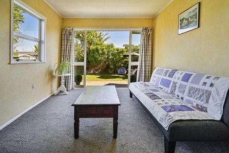 Photo of property in 200 Caroline Place, Mayfair, Hastings, 4122