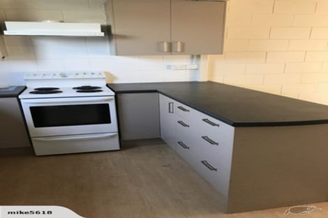 Photo of property in 2/14 Church Square, Addington, Christchurch, 8024