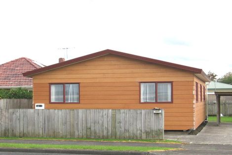 Photo of property in 135 Bruce Mclaren Road, Henderson, Auckland, 0612