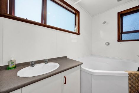 Photo of property in 158b Tukapa Street, Westown, New Plymouth, 4310