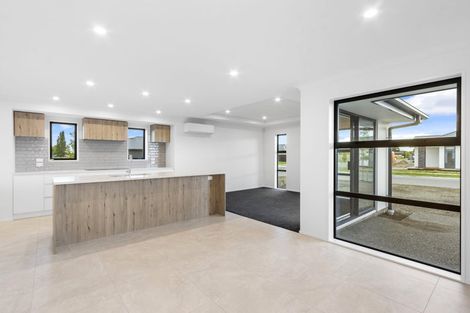 Photo of property in 10 Salkeld Place, Woodend, 7610