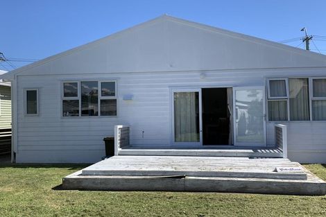 Photo of property in 41 Rotherham Terrace, Miramar, Wellington, 6022