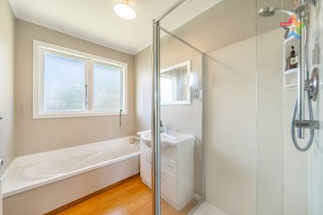 Photo of property in 3 Snell Grove, Clouston Park, Upper Hutt, 5018