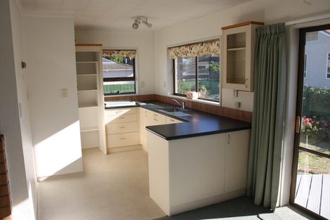 Photo of property in 11b Campbell Street, Havelock North, 4130